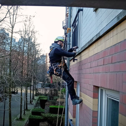 Travaux en hauteur - Réparation de bâtiment en province de Liège